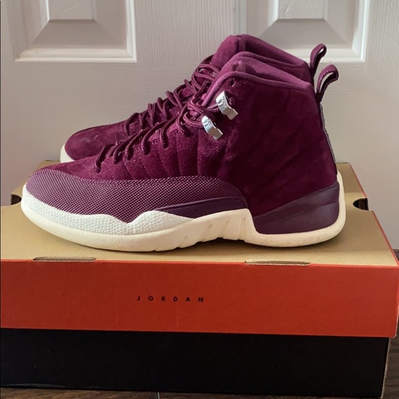 Jordan 12 Bordeaux